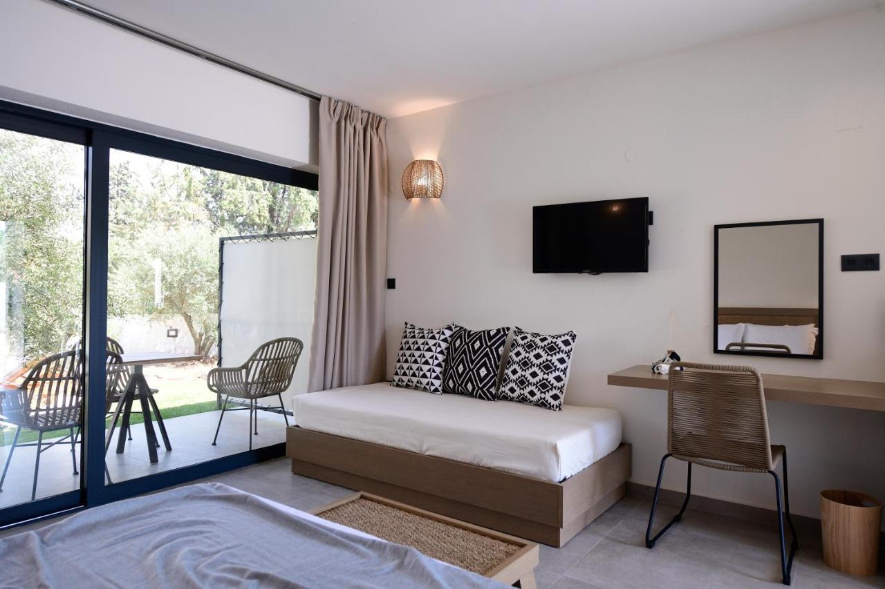 فندق Elies Aesthetic Living Nea Iraklitsa المظهر الخارجي الصورة